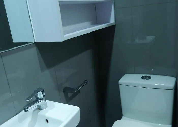 Air Residences Makati Cbd W Balcony Aparthotel